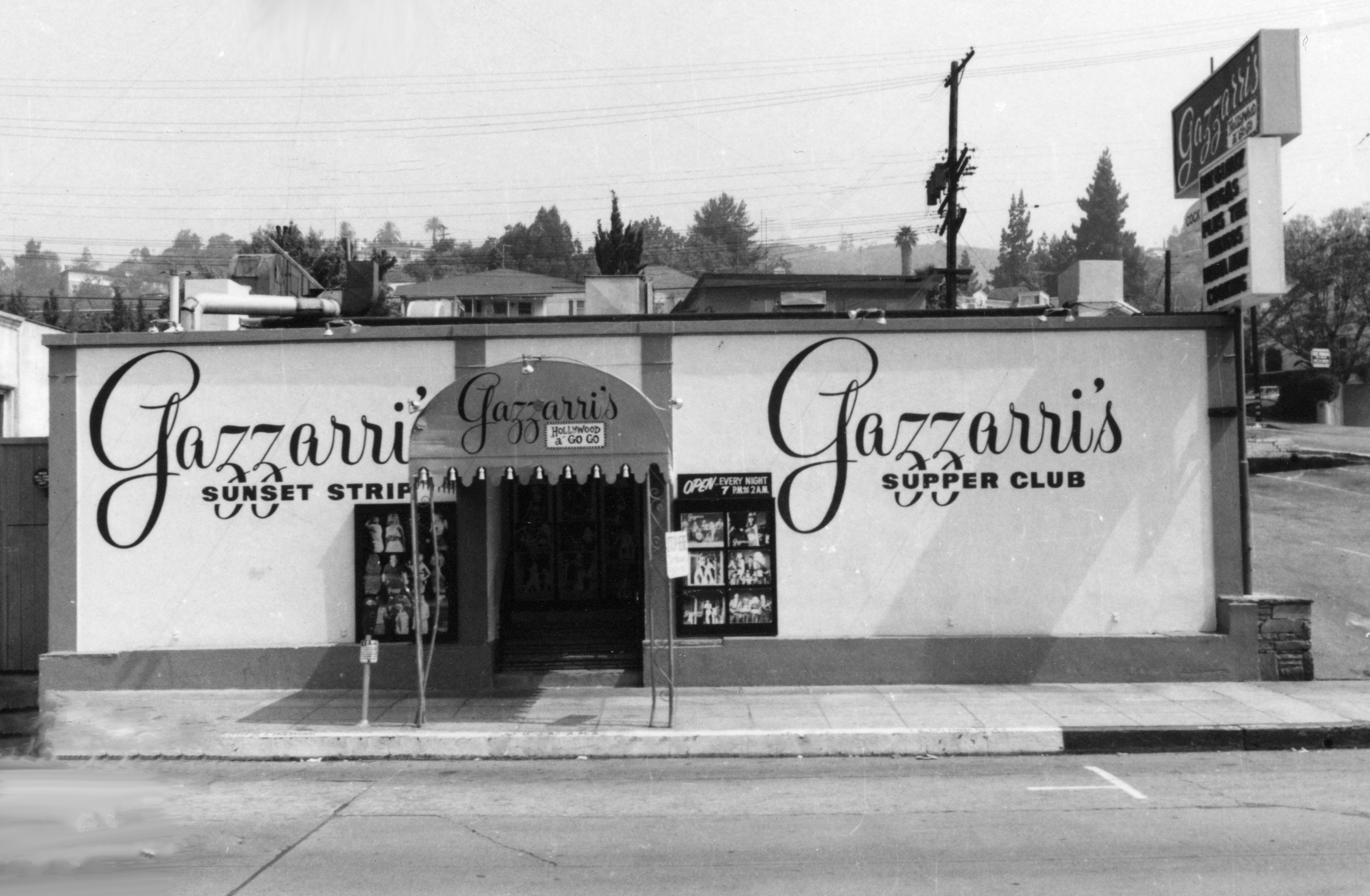 Sunset Strip 1966 Gazzarri_s copy.jpg